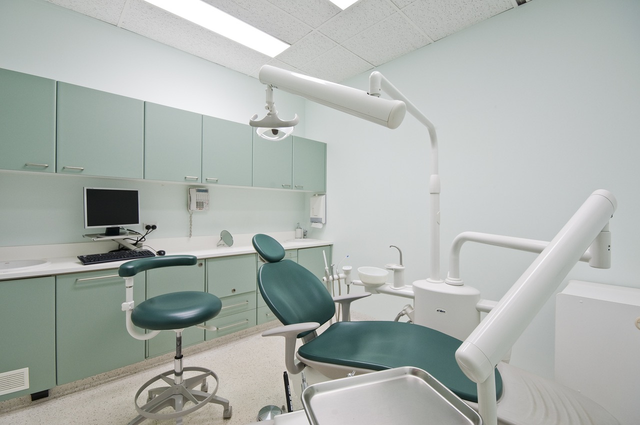 Co powinien posiadać profesjonalny gabinet stomatologiczny?