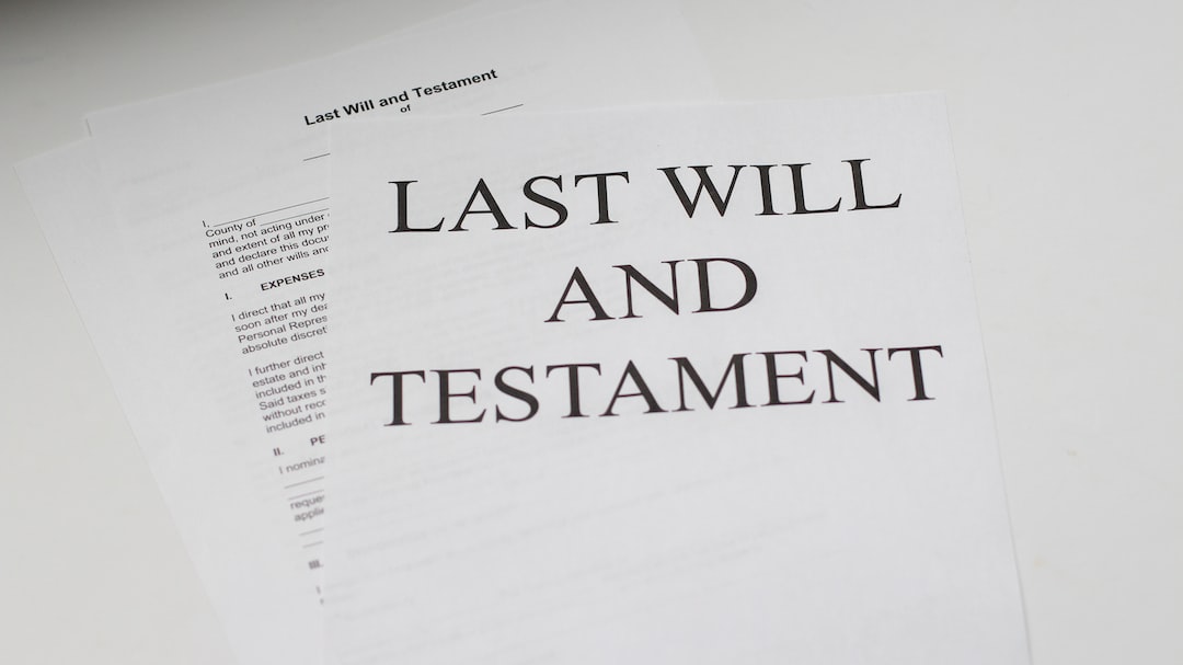 Zrozumienie procesu dziedziczenia – jak prawo reguluje spadki i testamenty?