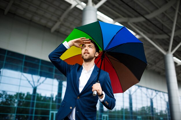 Jak wybrać idealny parasol automatyczny dla swojej firmy?