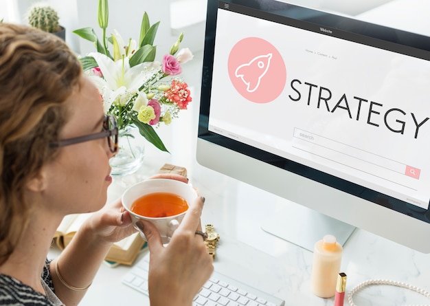 Jak optymalizować strategie marketingowe, aby zwiększyć efektywność małych przedsiębiorstw?